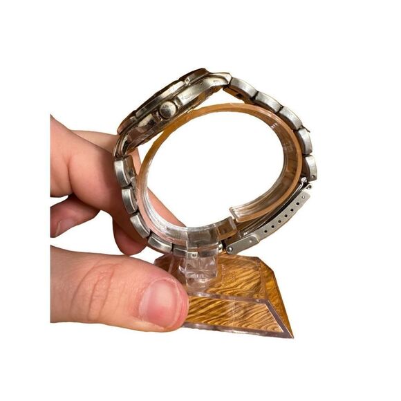 Y2K Guess Waterpro Stainless Steel Diver Wristwatch - Picture 3 of 6